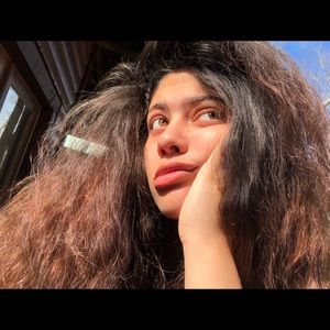 Meet your Posher, Priscilla